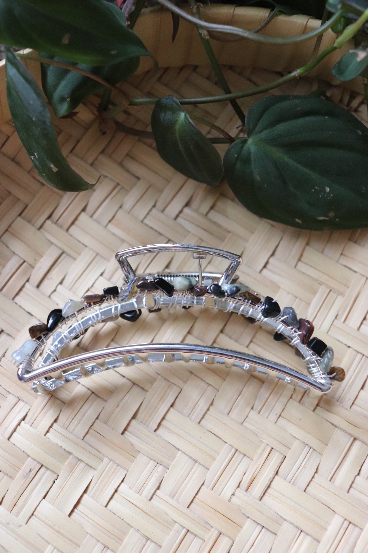 Silver Crystal Claw Clip (Tiger's Eye, Onyx, Labradorite)