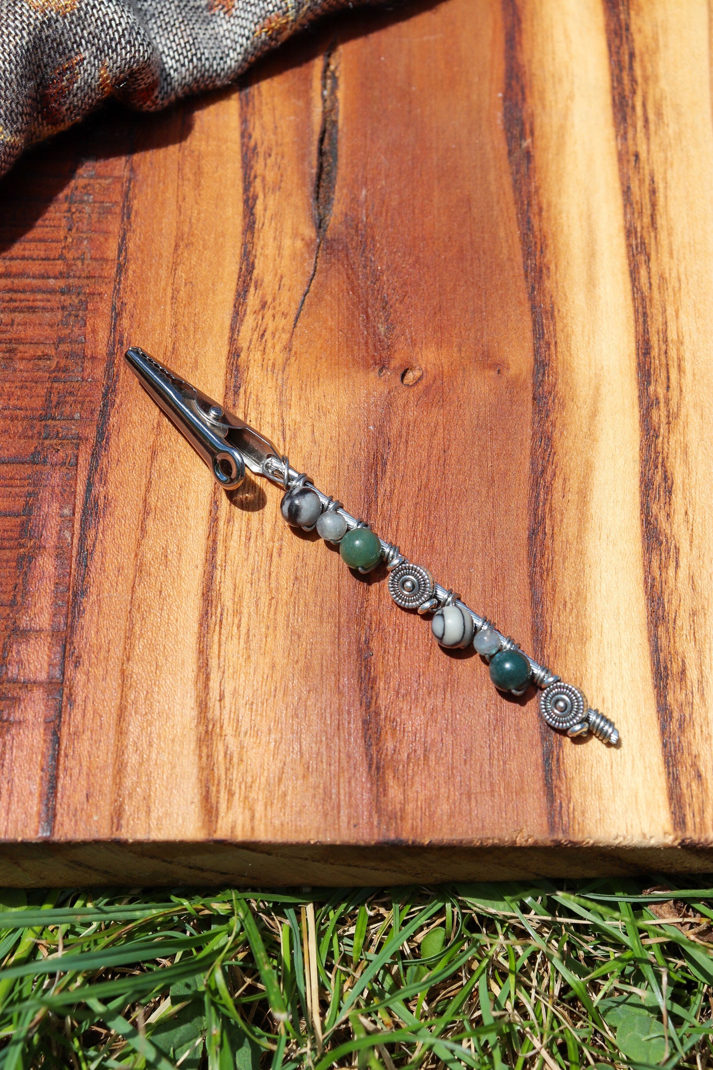 Spiderweb Jasper Roach Clip