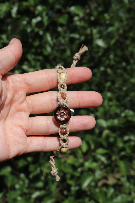 Goldstone Flower Hemp Macramé Bracelet
